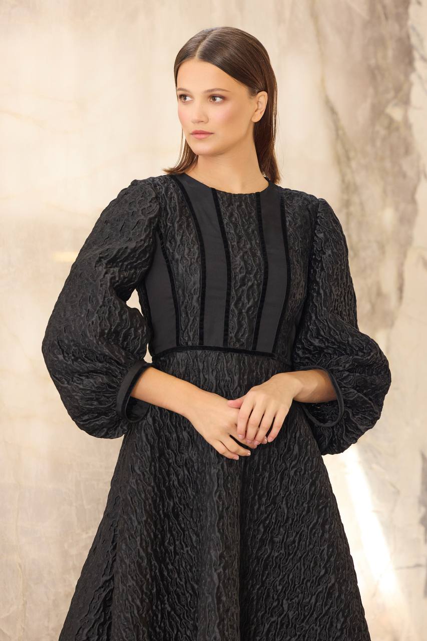 Dark Romance Midi Dress