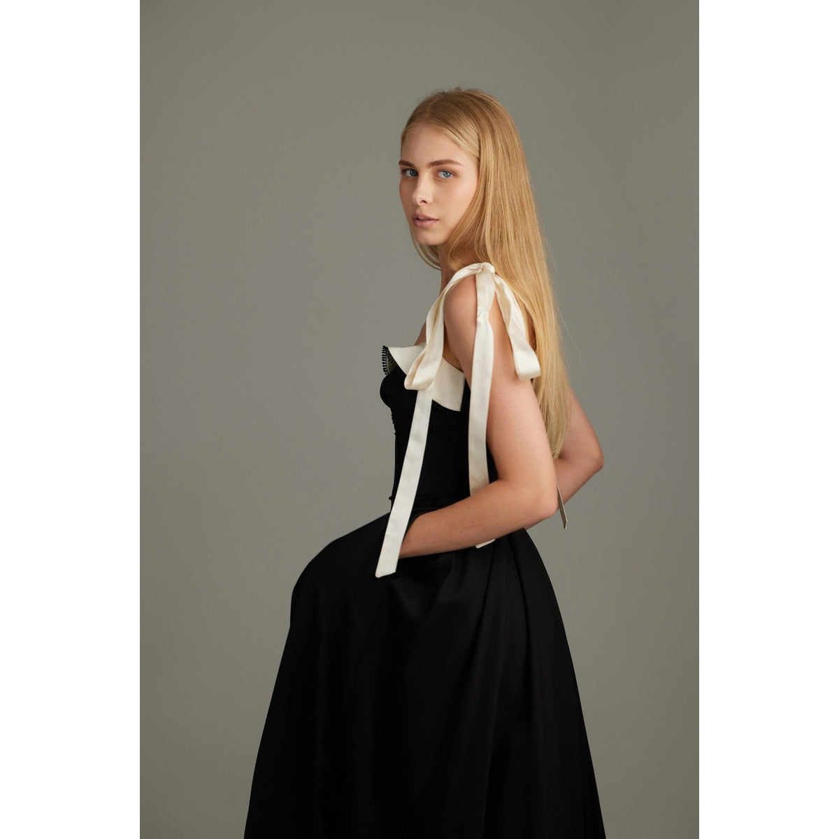 Elodie Black Midi Dress