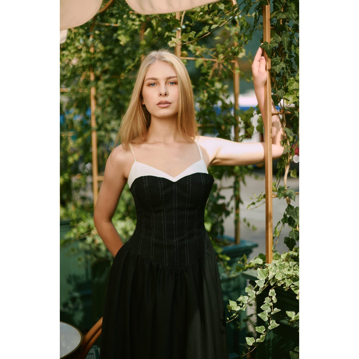 Isabelle Black And White Contrast Midi Dress