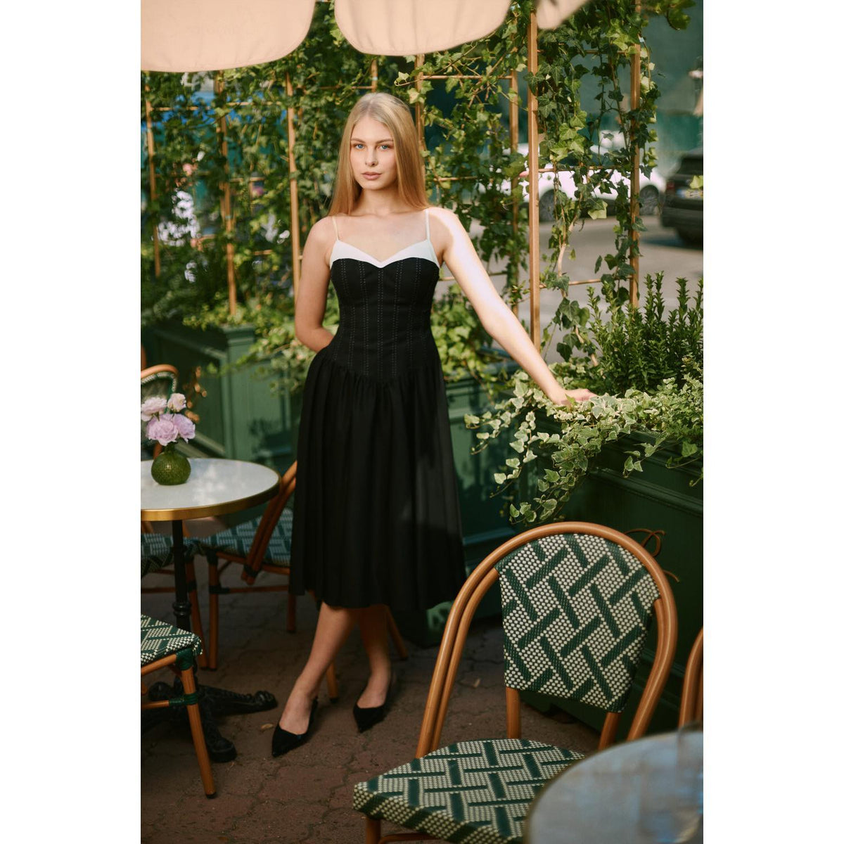Isabelle Black And White Contrast Midi Dress